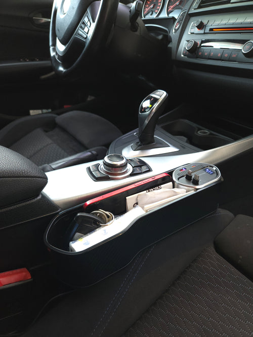 Eindelijk een einde aan kabelchaos in je auto